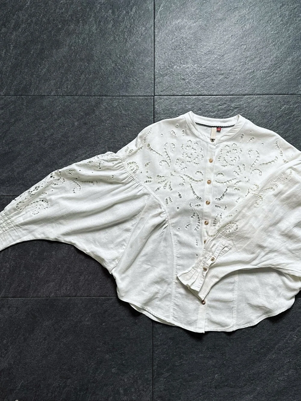 Anthropologie White Eyelet Button-Front Blouse Size M Brand new without tags